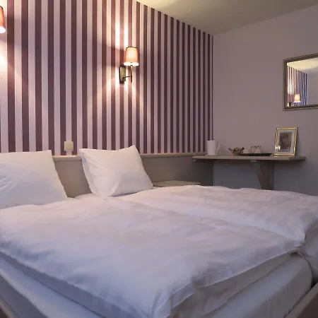 Hotel Golf Mergelhof 2*